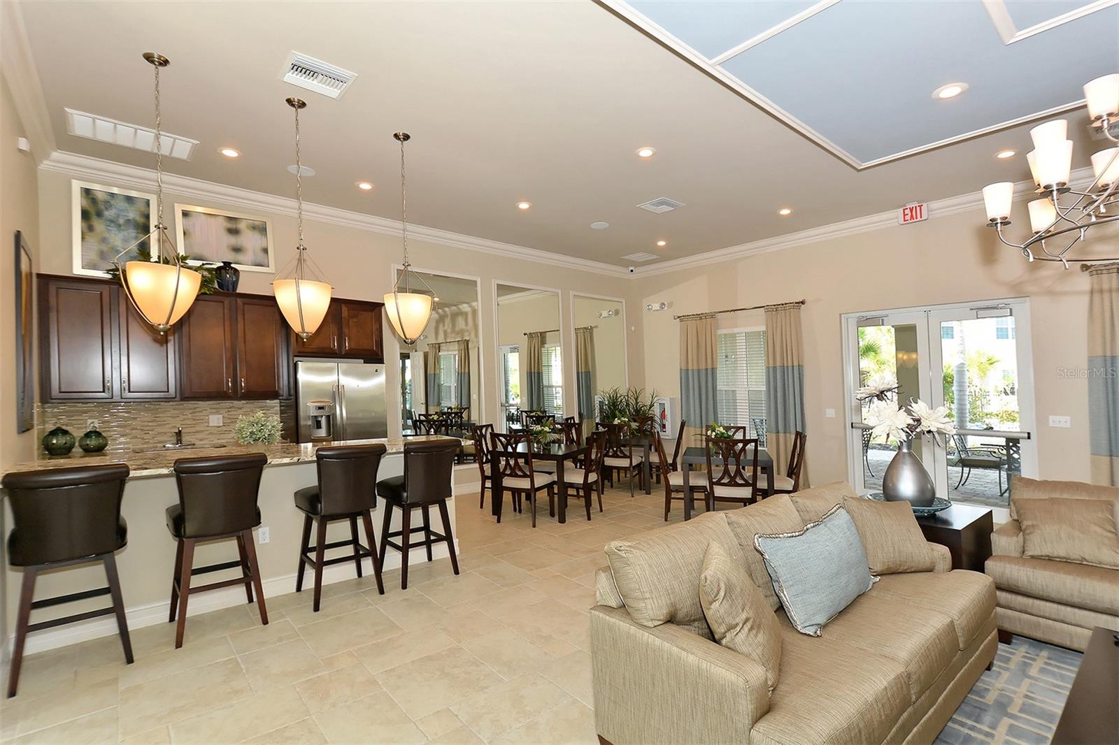 2858 ORIOLE DR, SARASOTA, FL, 34243