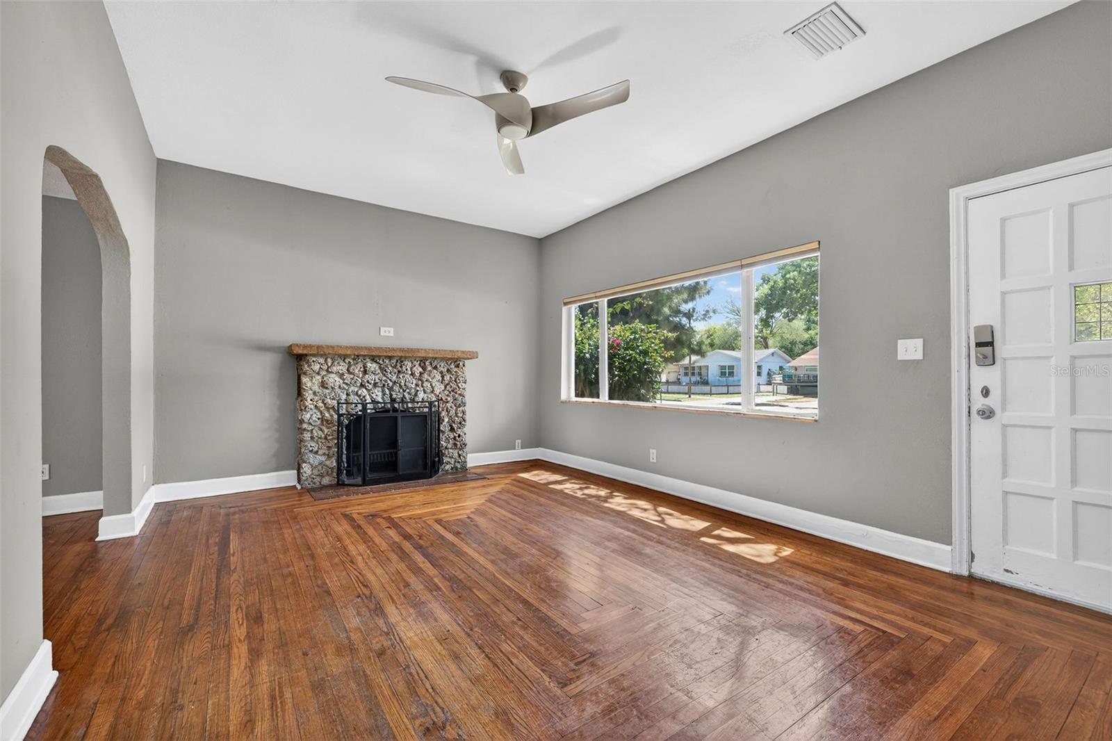 4925 2ND AVE S, ST PETERSBURG, FL, 33707