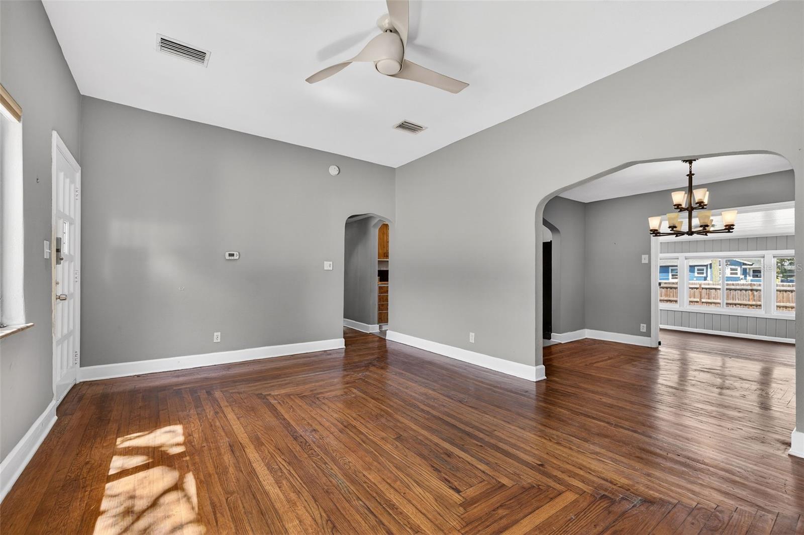 4925 2ND AVE S, ST PETERSBURG, FL, 33707