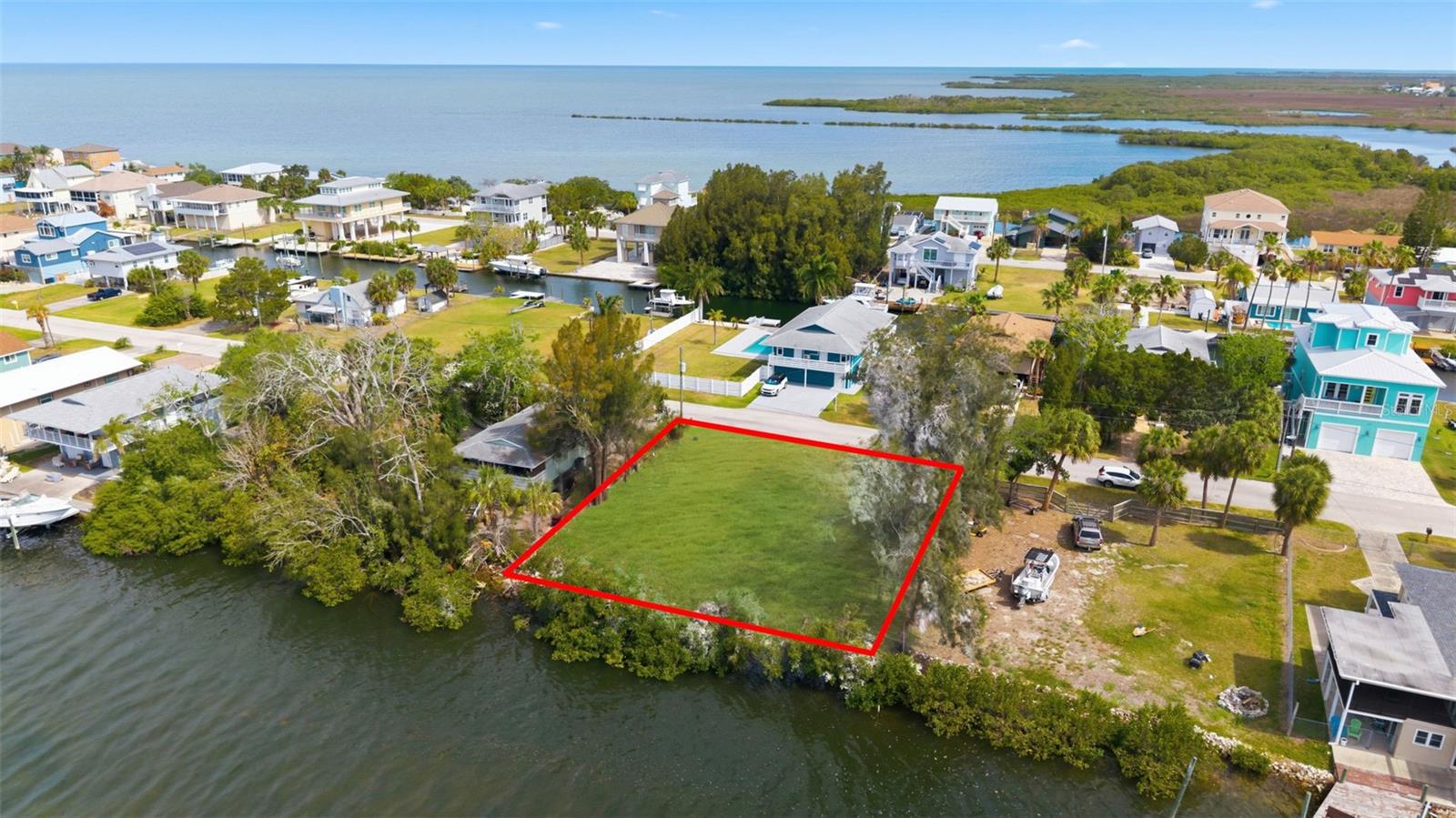 6646 SEAVIEW BLVD, HUDSON, FL, 34667