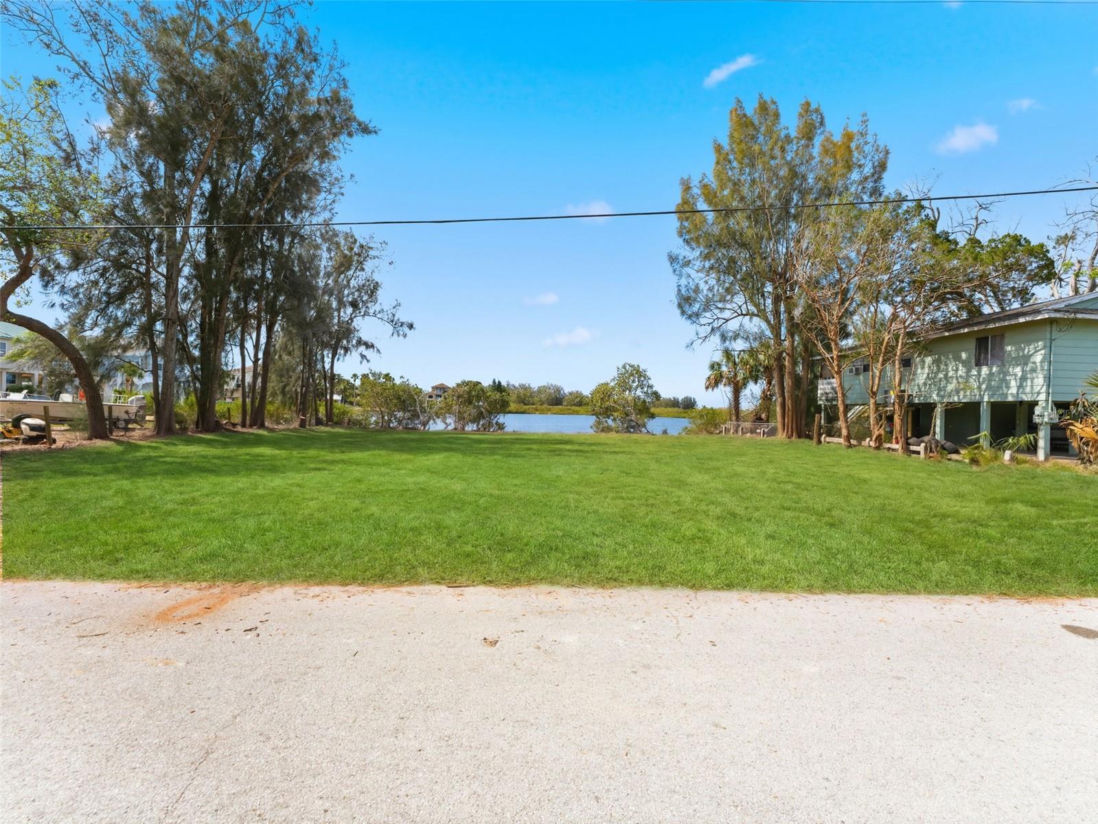 6646 SEAVIEW BLVD, HUDSON, FL, 34667