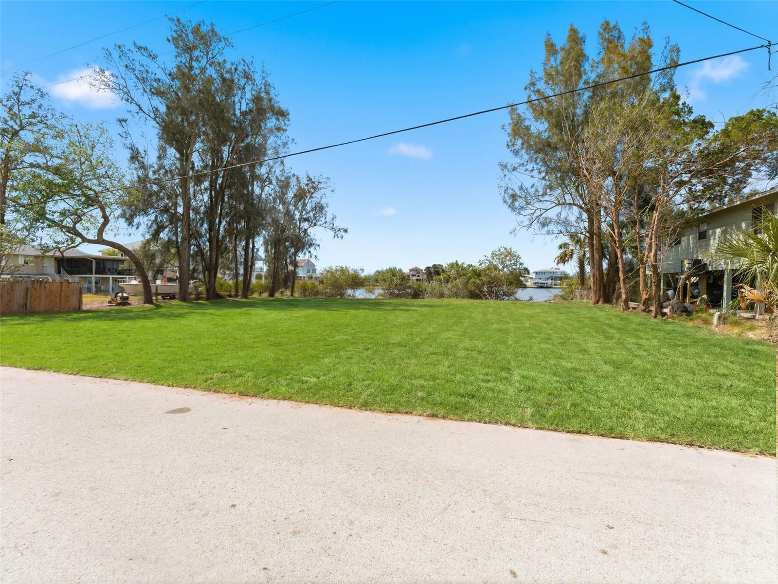 6646 SEAVIEW BLVD, HUDSON, FL, 34667