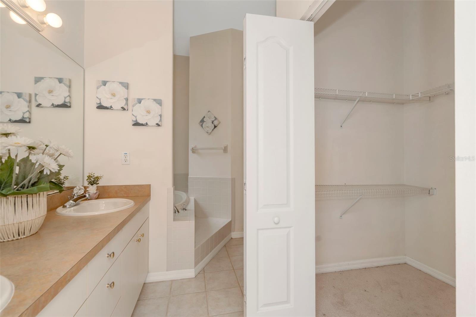 35745 OLD CLINTON AVE, DADE CITY, FL, 33525