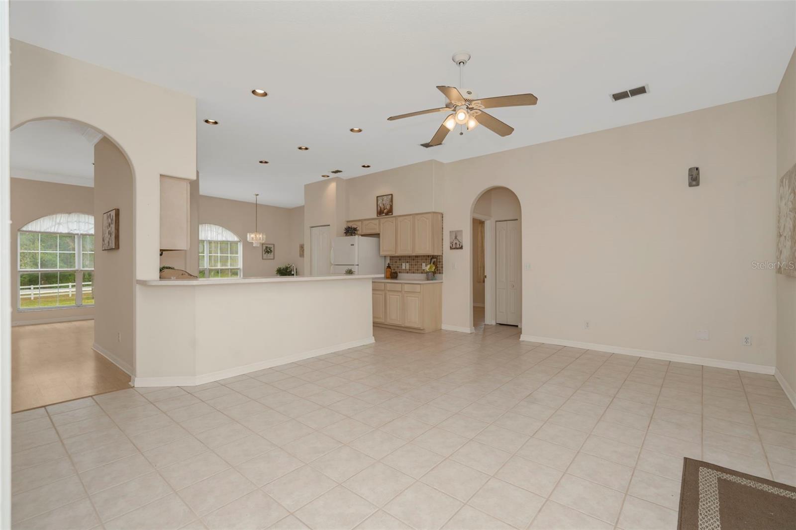 35745 OLD CLINTON AVE, DADE CITY, FL, 33525