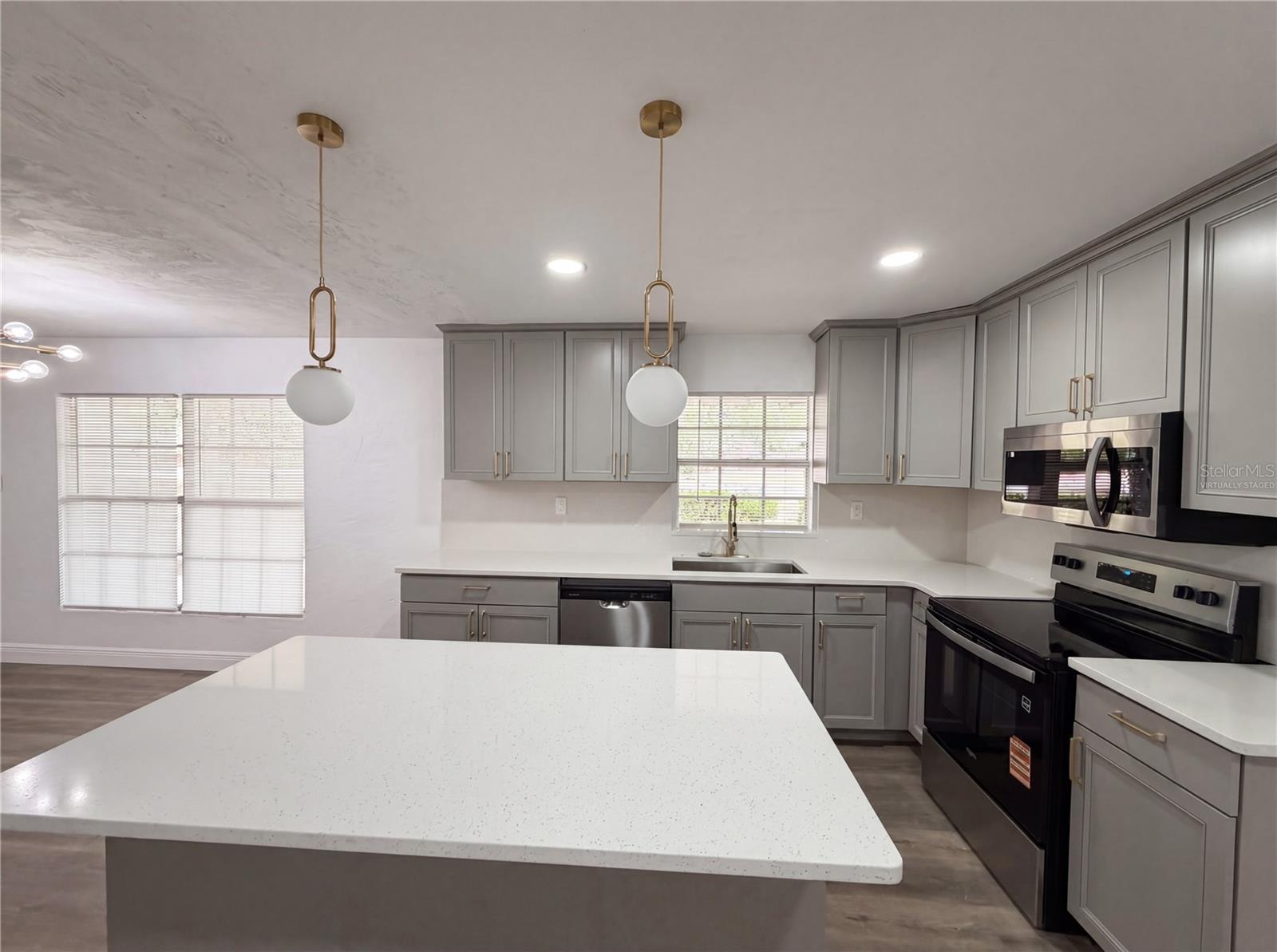 3725 NW 8TH AVE, GAINESVILLE, FL, 32605