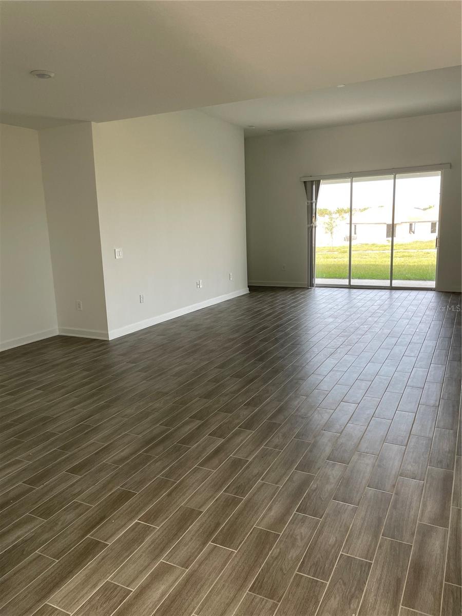 7152 DILLY LAKE AVE, GROVELAND, FL, 34736