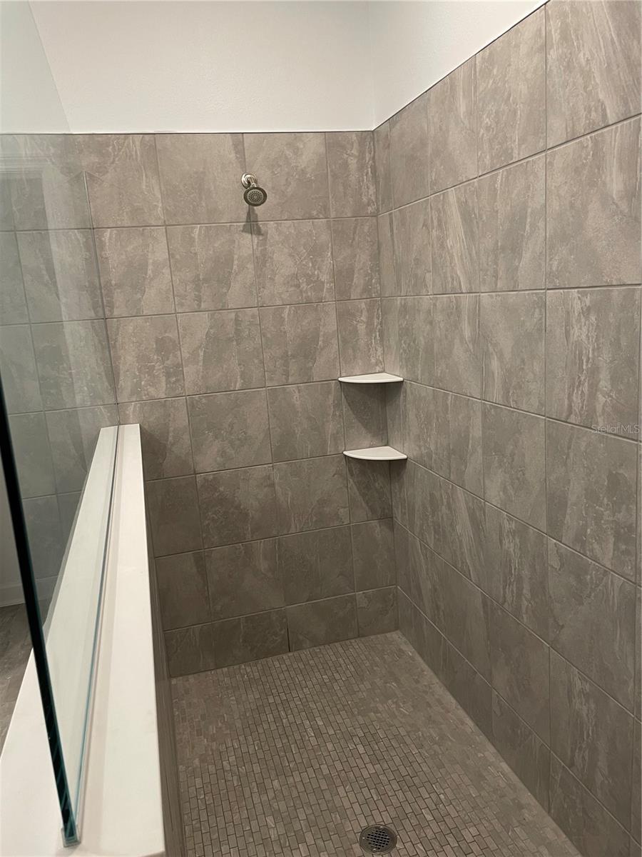 7152 DILLY LAKE AVE, GROVELAND, FL, 34736