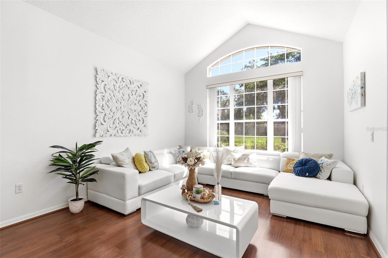 130 WESTMORELAND CIR, KISSIMMEE, FL, 34744