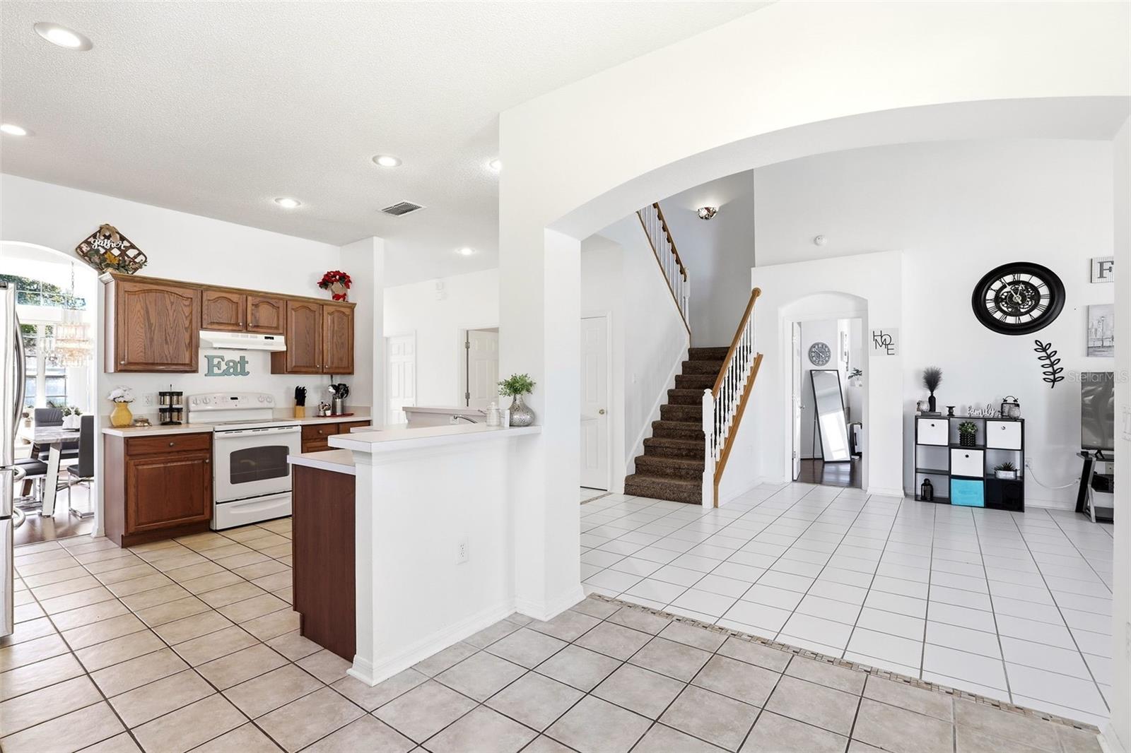 130 WESTMORELAND CIR, KISSIMMEE, FL, 34744