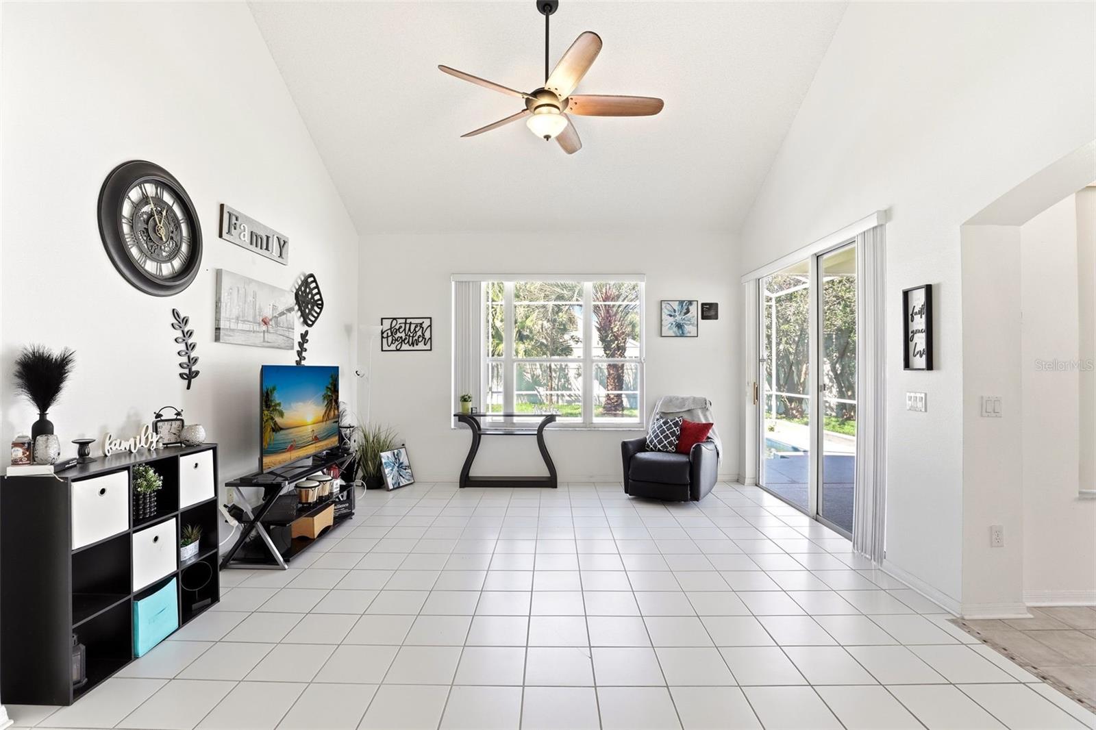 130 WESTMORELAND CIR, KISSIMMEE, FL, 34744