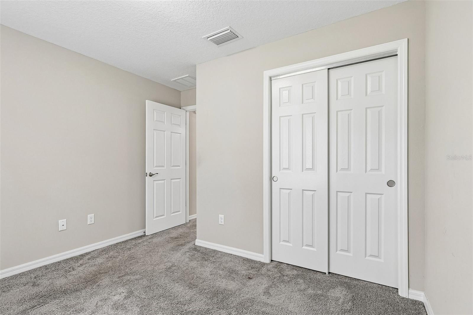 223 MALAUKA RD, OCKLAWAHA, FL, 32179