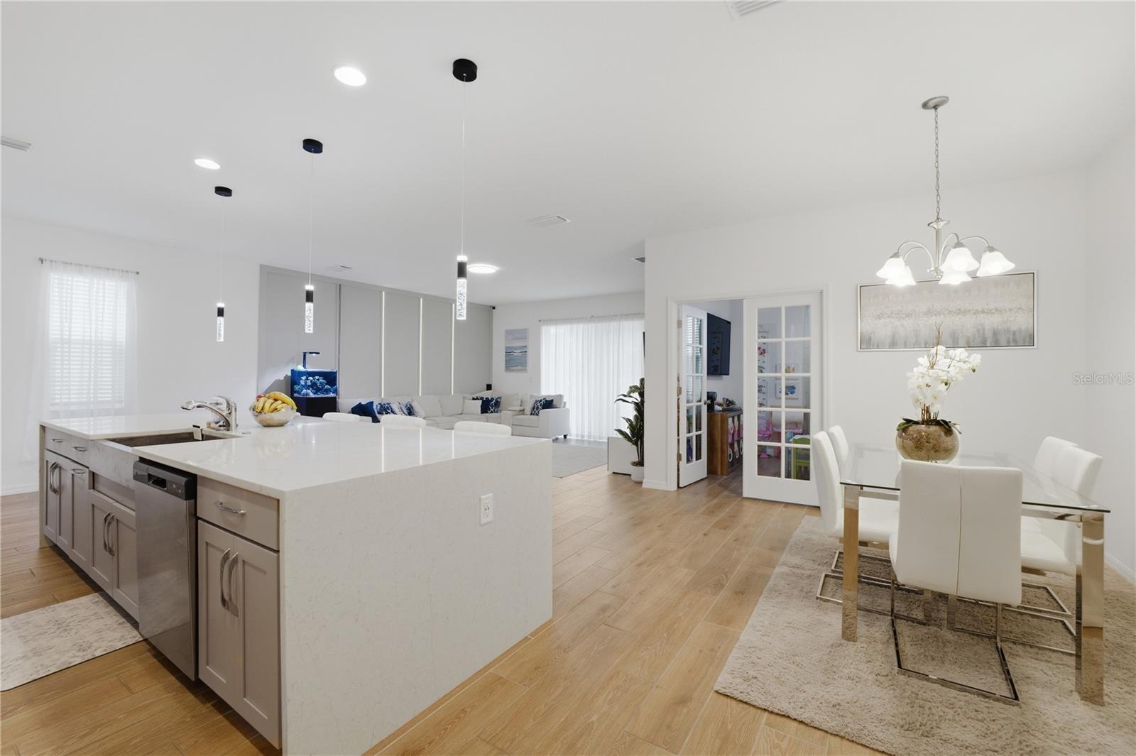 6825 WILSON HAMMOCK AVE, GROVELAND, FL, 34736