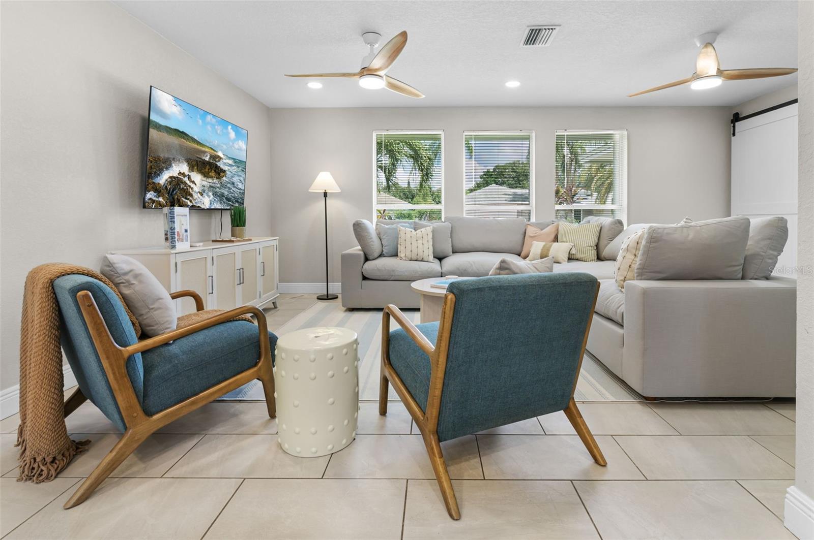 10656 FRANCES LN, LARGO, FL, 33774