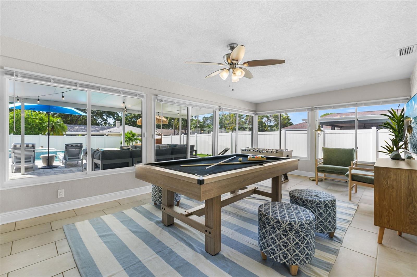 10656 FRANCES LN, LARGO, FL, 33774