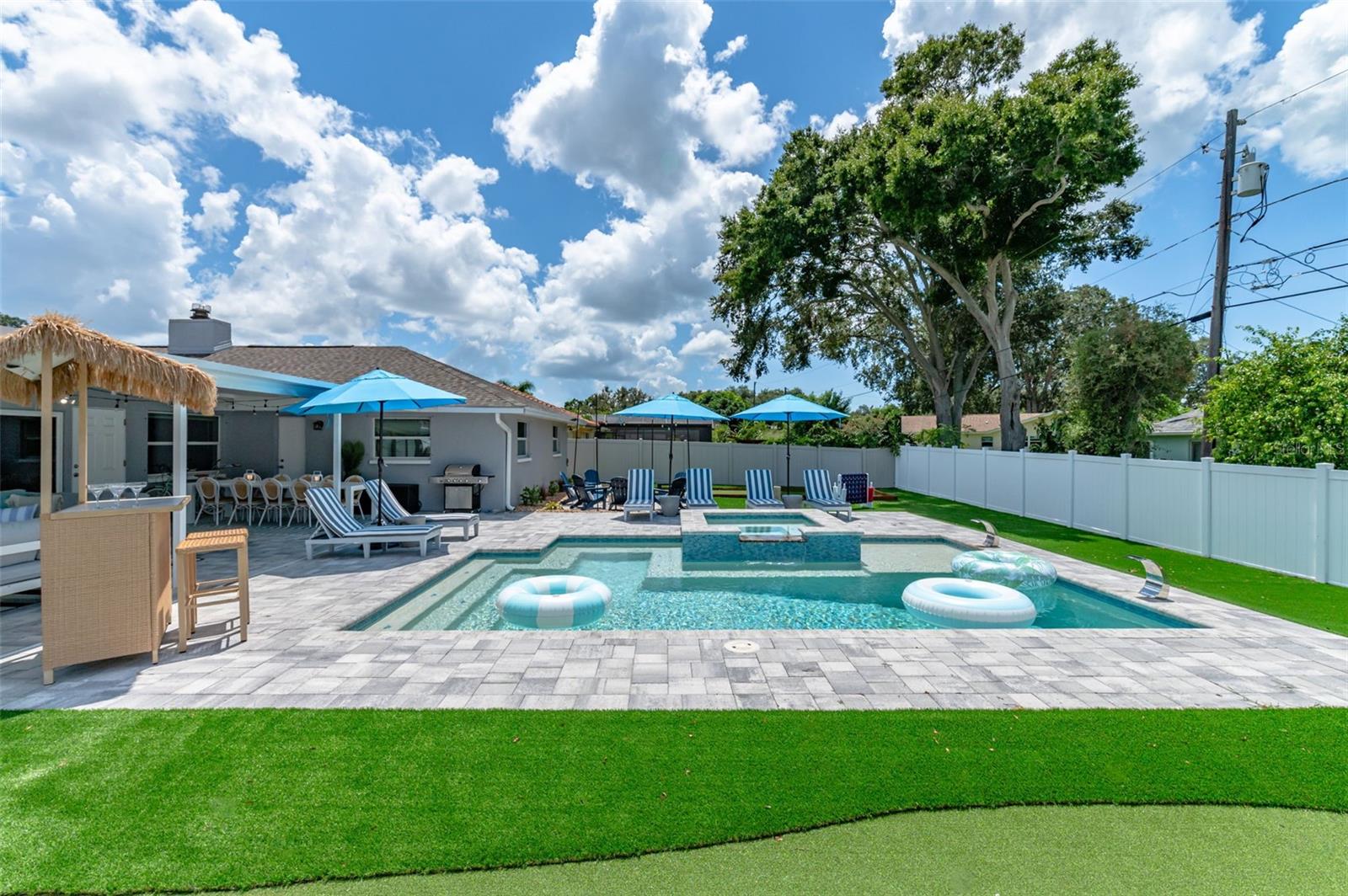10656 FRANCES LN, LARGO, FL, 33774