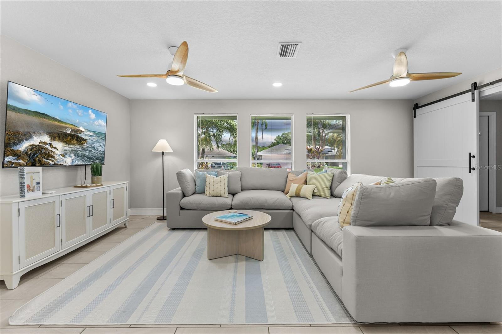 10656 FRANCES LN, LARGO, FL, 33774