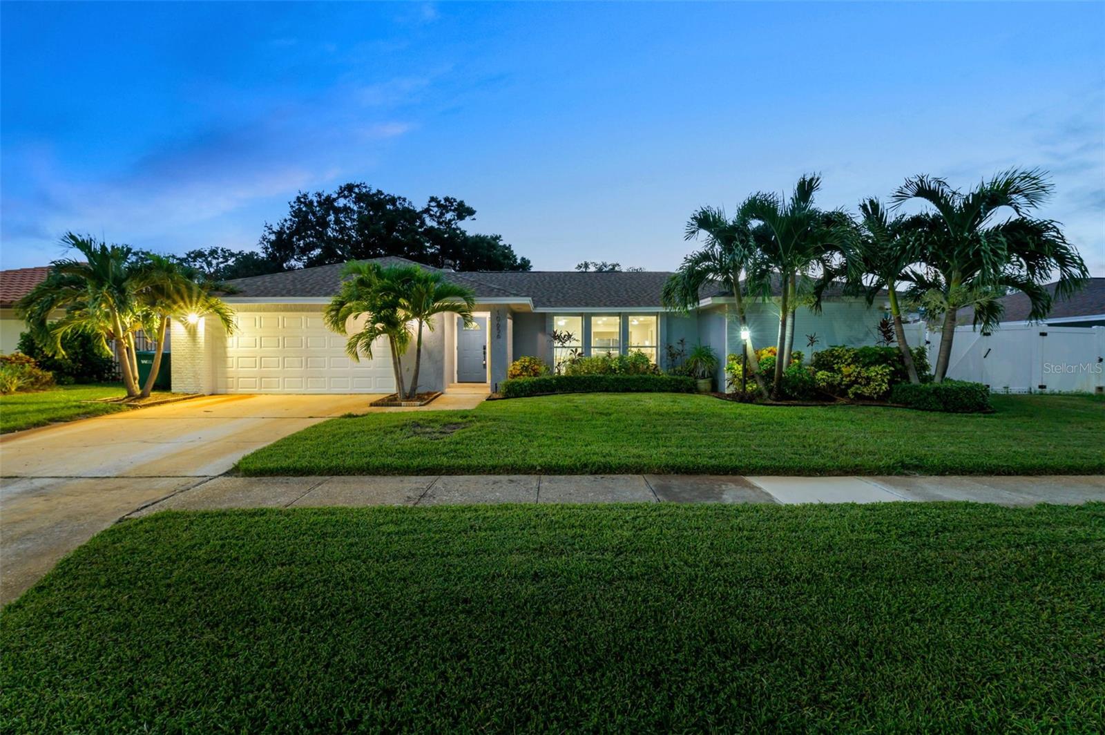 10656 FRANCES LN, LARGO, FL, 33774