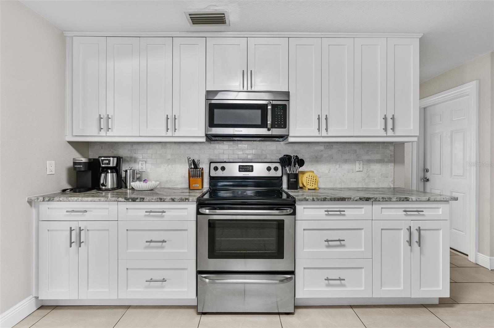10656 FRANCES LN, LARGO, FL, 33774