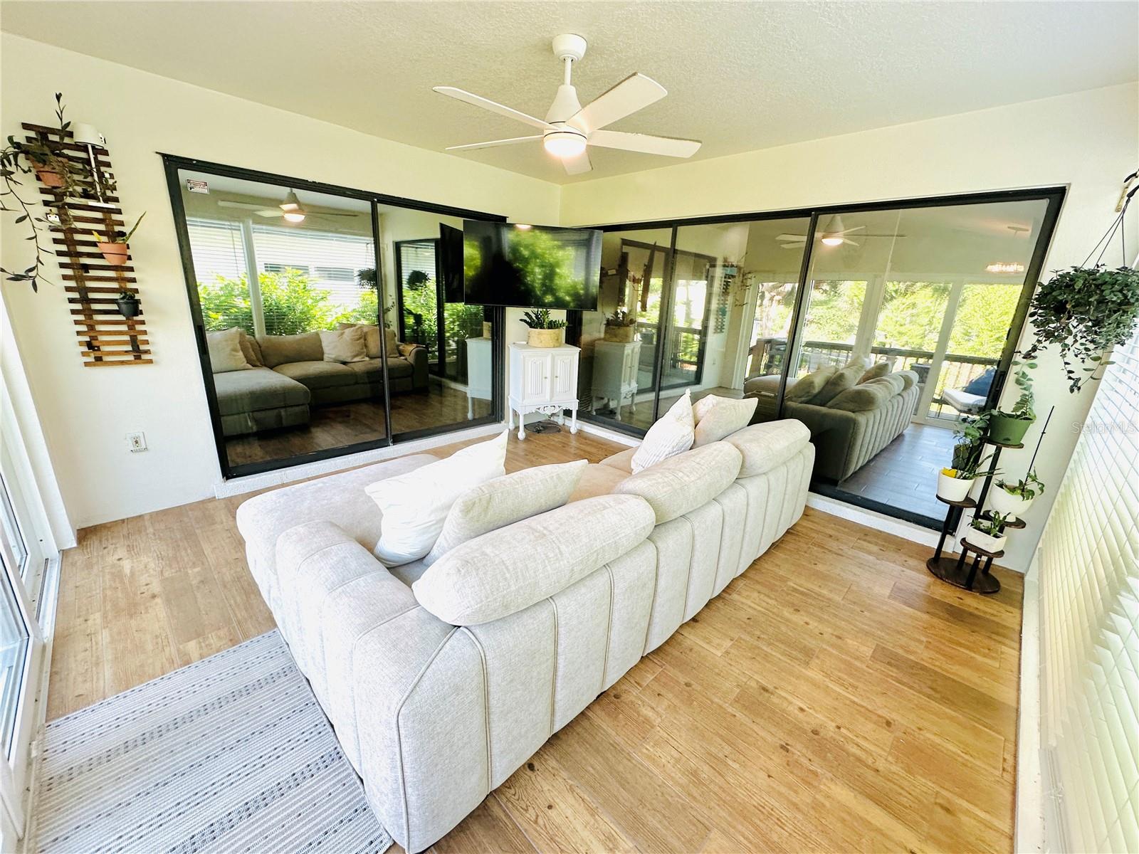 631 SAND LAKE CT, MOUNT DORA, FL, 32757