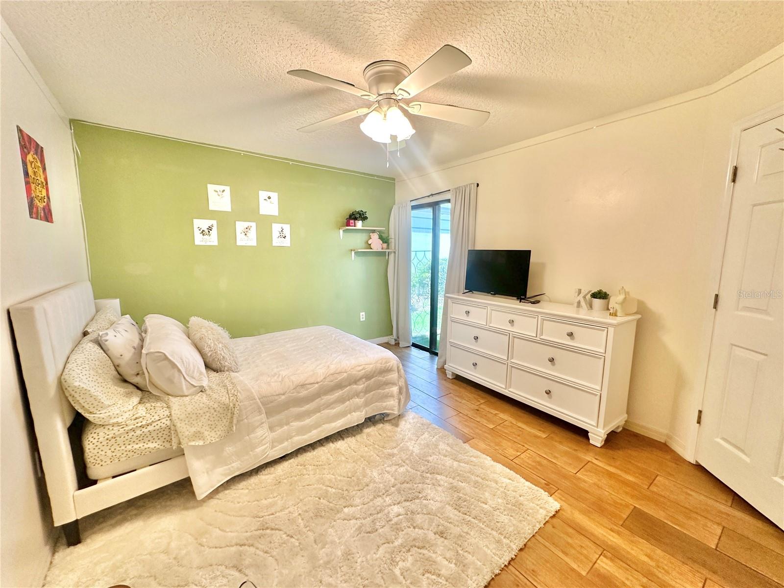 631 SAND LAKE CT, MOUNT DORA, FL, 32757