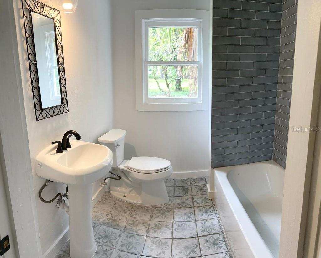 1714 2ND AVE E, BRADENTON, FL, 34208