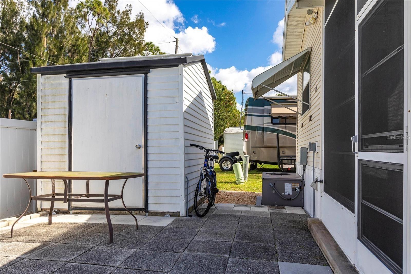 1604 N MANATEE LOOP, PUNTA GORDA, FL, 33950