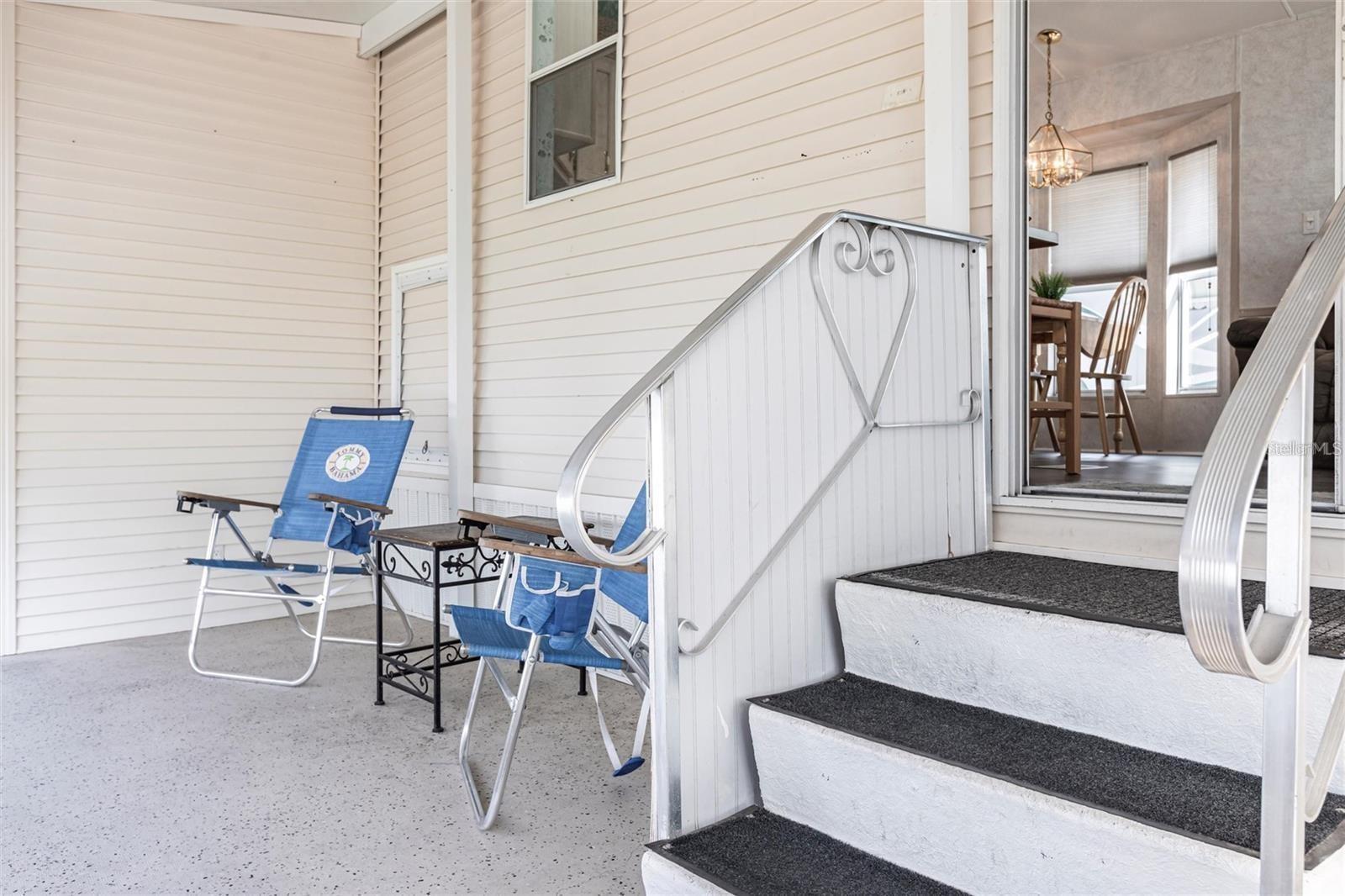 1604 N MANATEE LOOP, PUNTA GORDA, FL, 33950