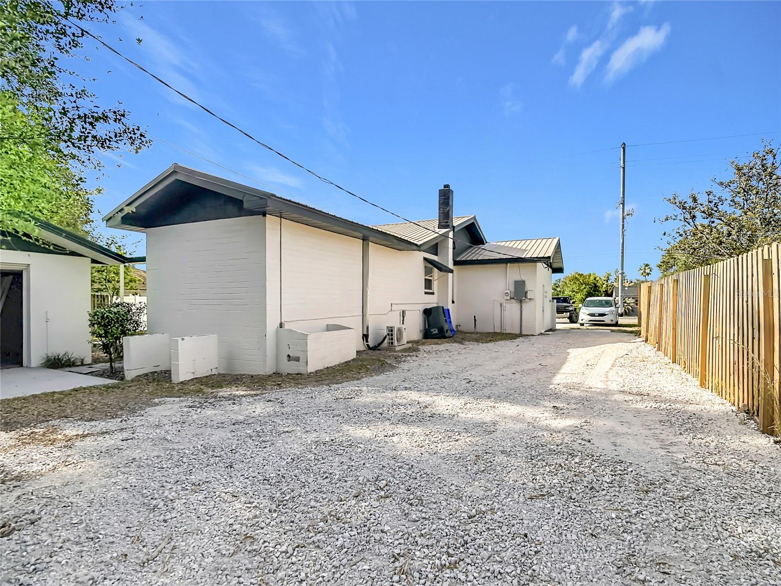 616 E EDGEWOOD DR, LAKELAND, FL, 33803