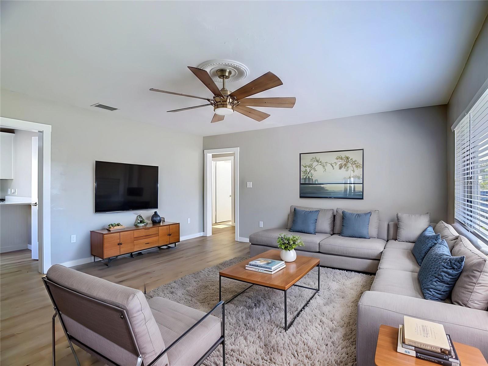 616 E EDGEWOOD DR, LAKELAND, FL, 33803