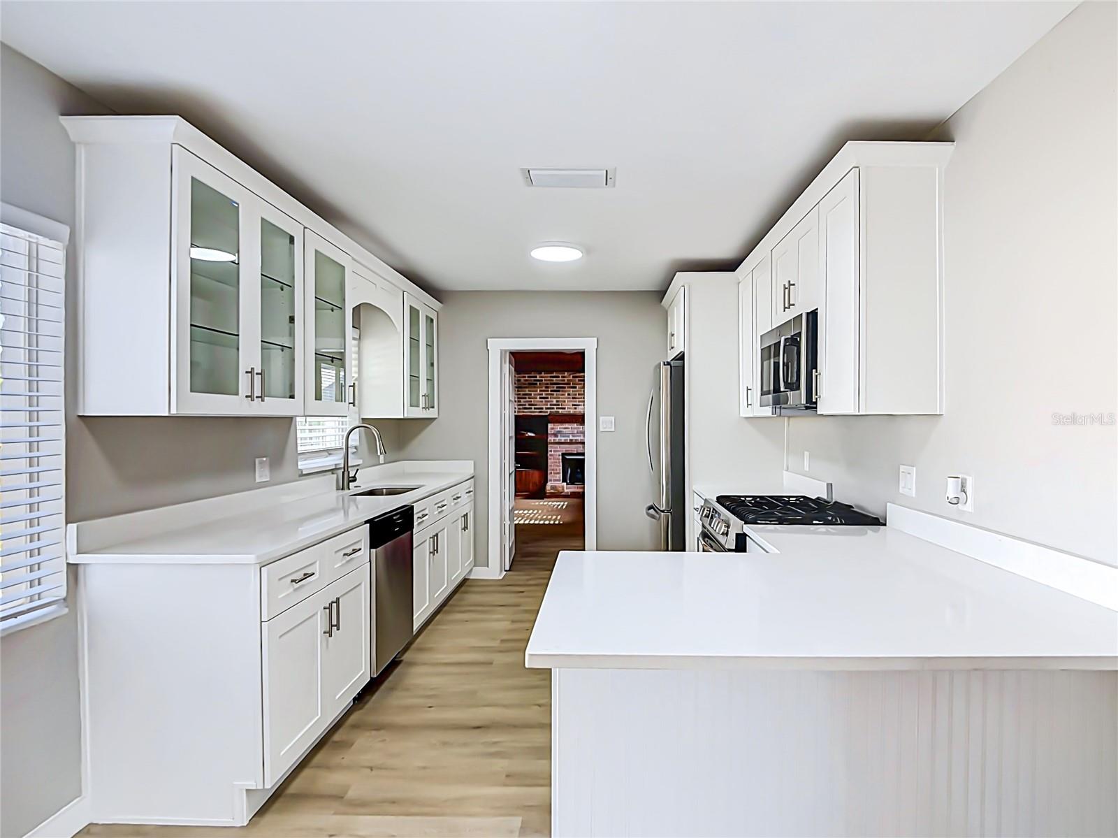 616 E EDGEWOOD DR, LAKELAND, FL, 33803