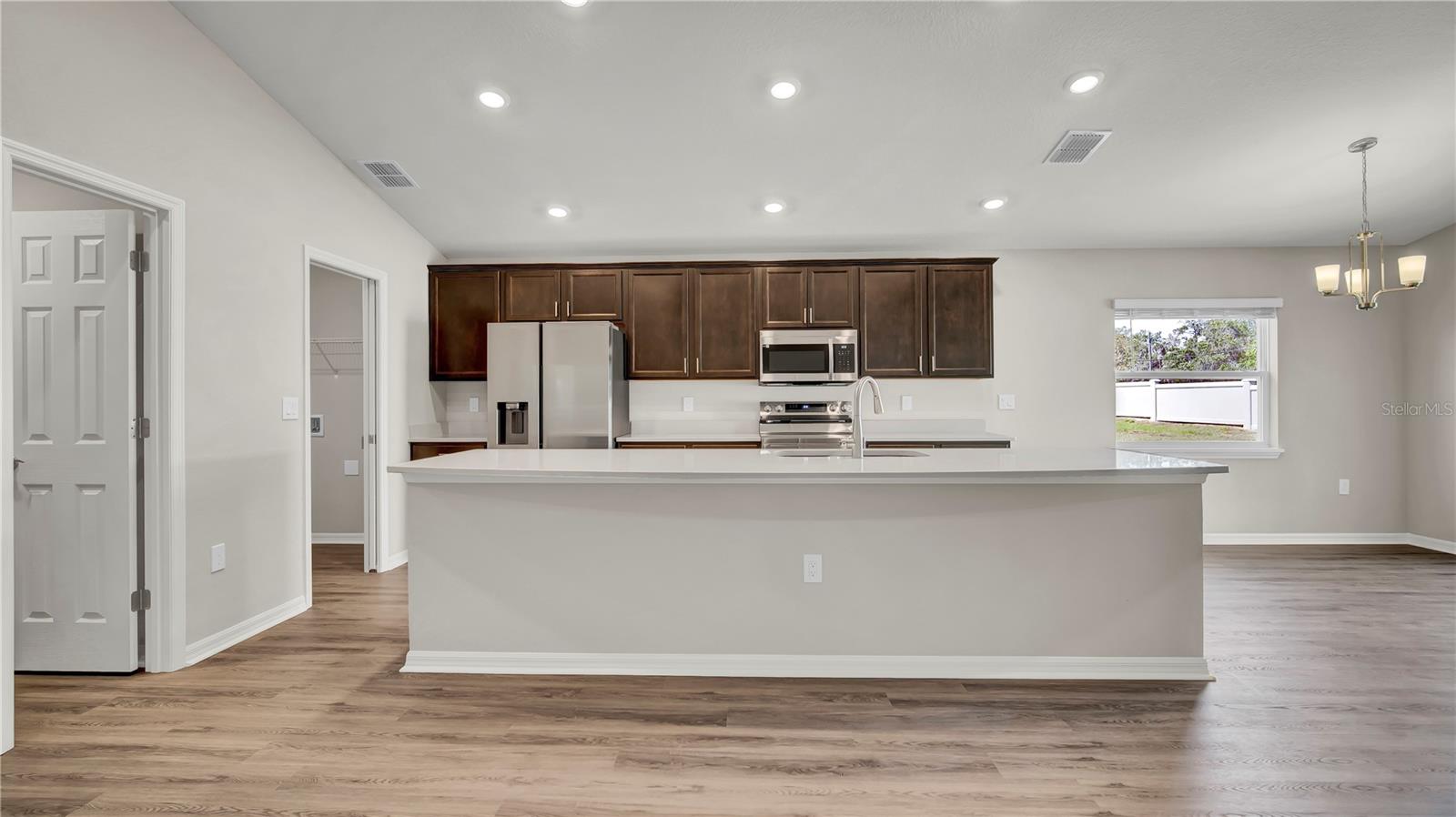 1005 MOUNTAIN FLOWER LN, DAVENPORT, FL, 33837