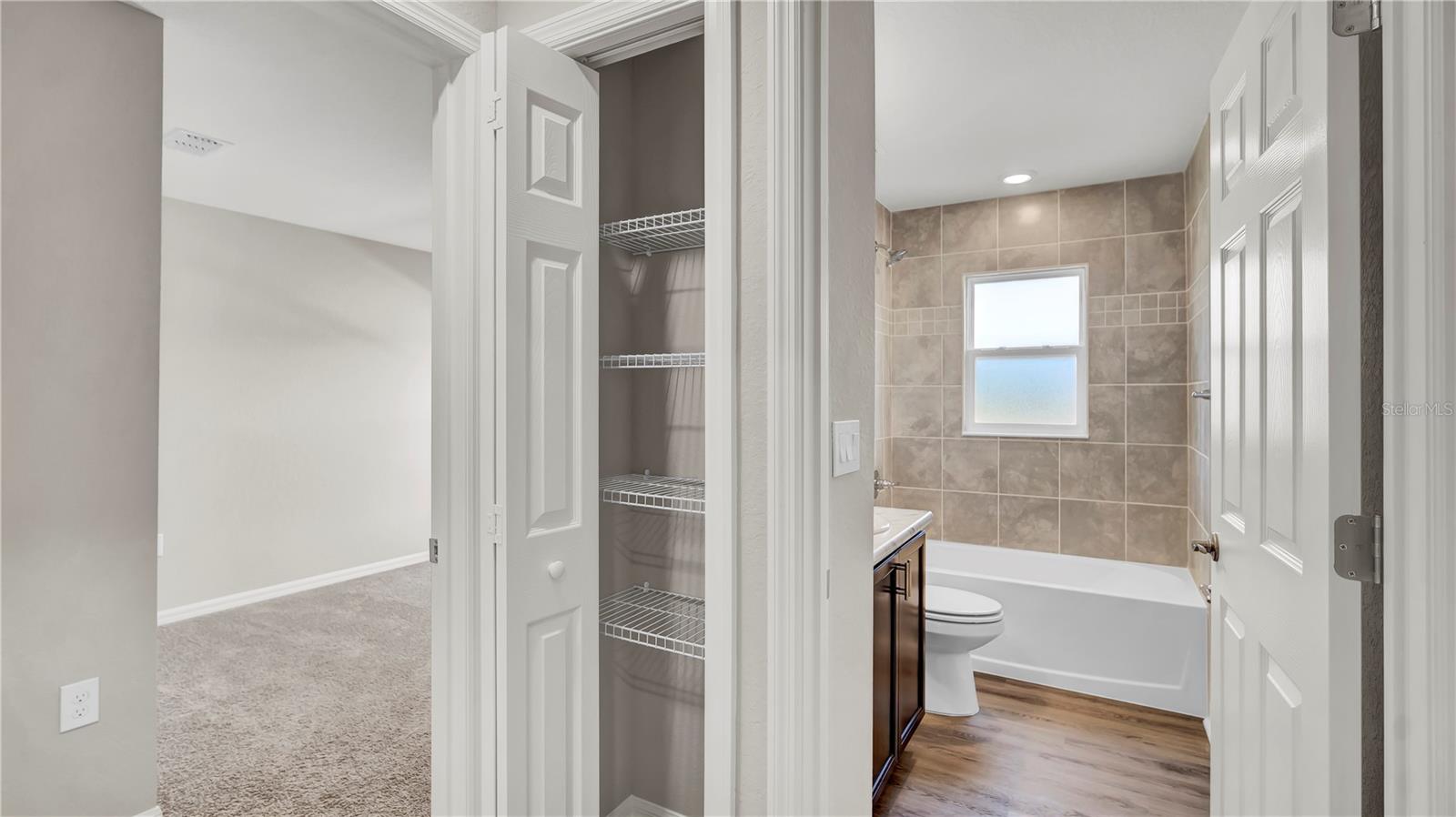 1005 MOUNTAIN FLOWER LN, DAVENPORT, FL, 33837