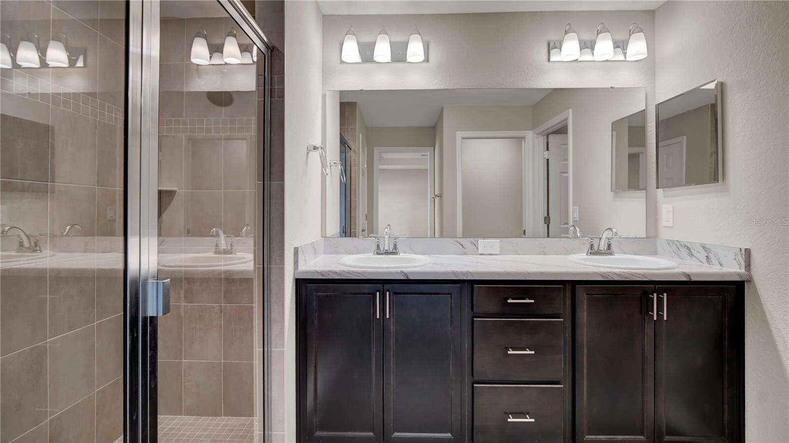 1005 MOUNTAIN FLOWER LN, DAVENPORT, FL, 33837
