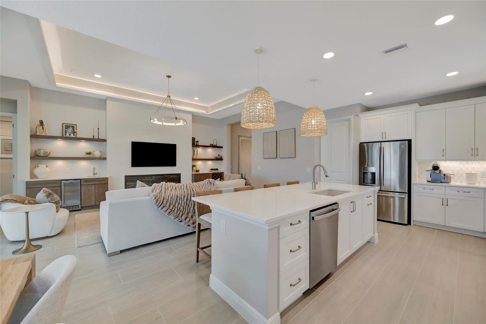 1124 WATERLINE CT, SARASOTA, FL, 34240