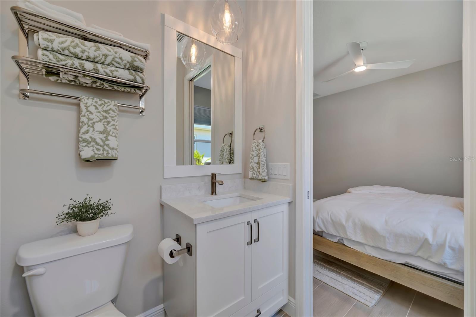 1124 WATERLINE CT, SARASOTA, FL, 34240