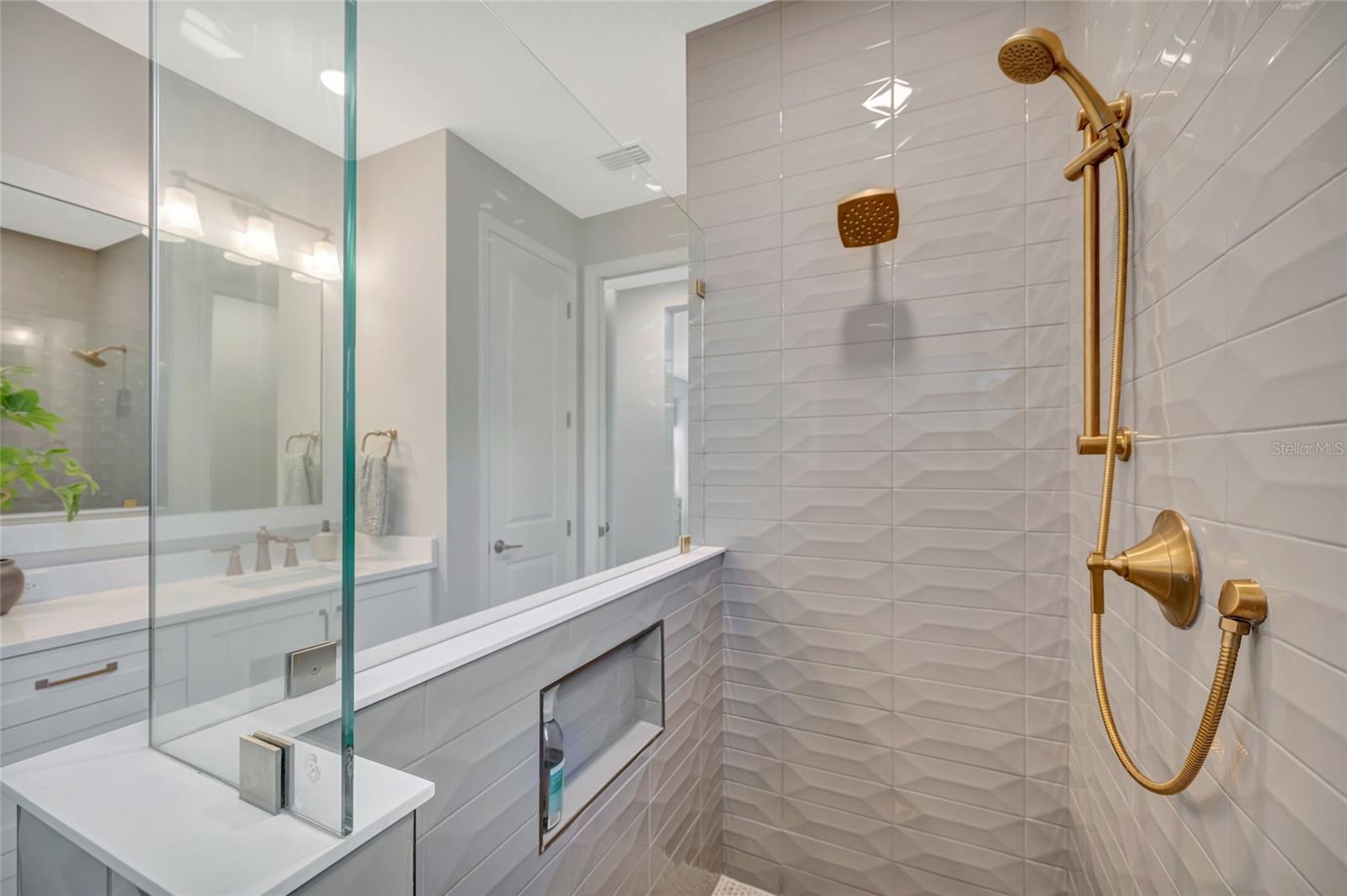 1124 WATERLINE CT, SARASOTA, FL, 34240