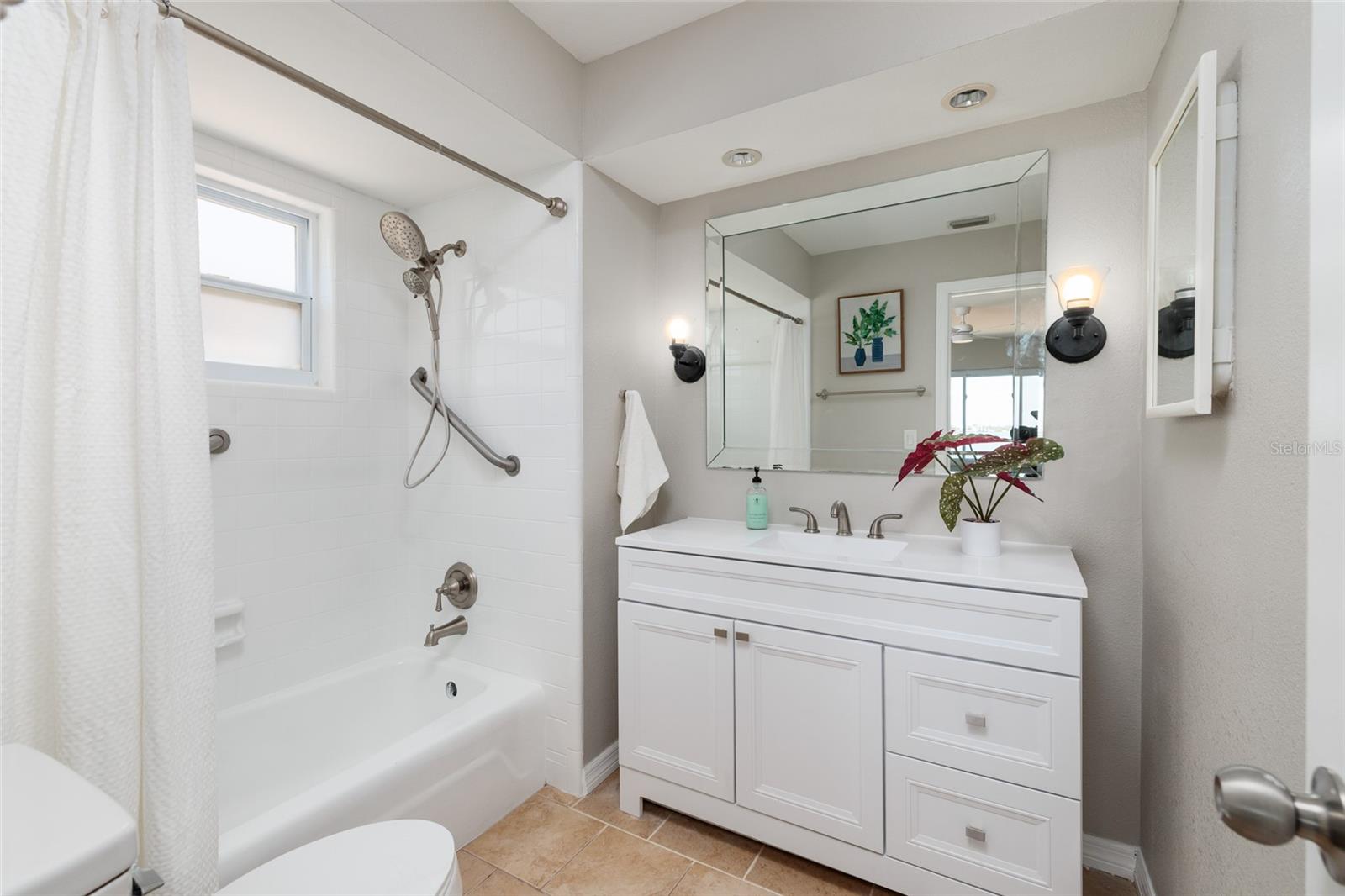 11055 4TH ST E, TREASURE ISLAND, FL, 33706