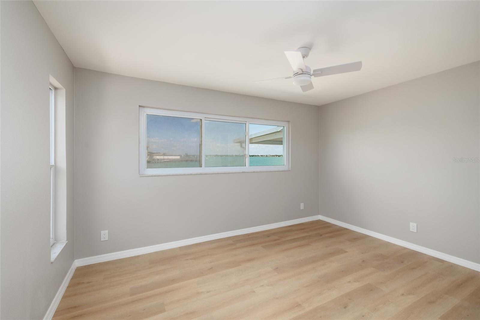 11055 4TH ST E, TREASURE ISLAND, FL, 33706