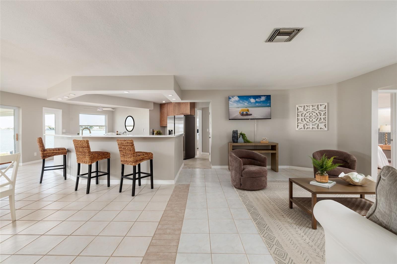 11055 4TH ST E, TREASURE ISLAND, FL, 33706