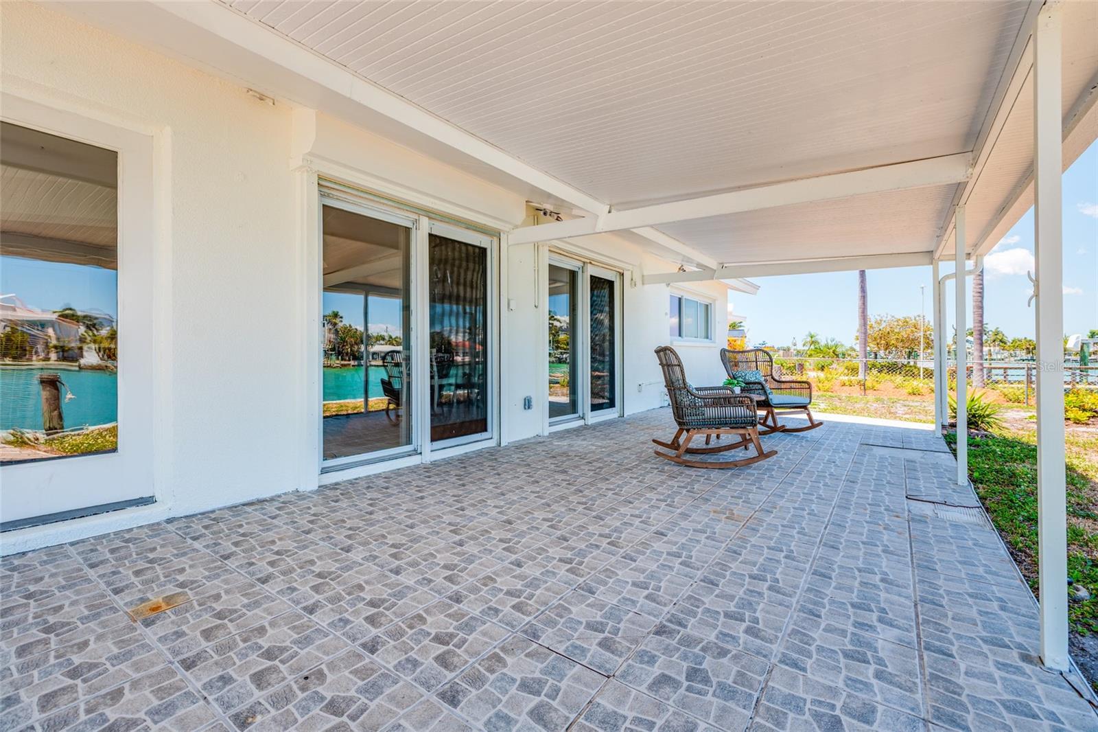11055 4TH ST E, TREASURE ISLAND, FL, 33706
