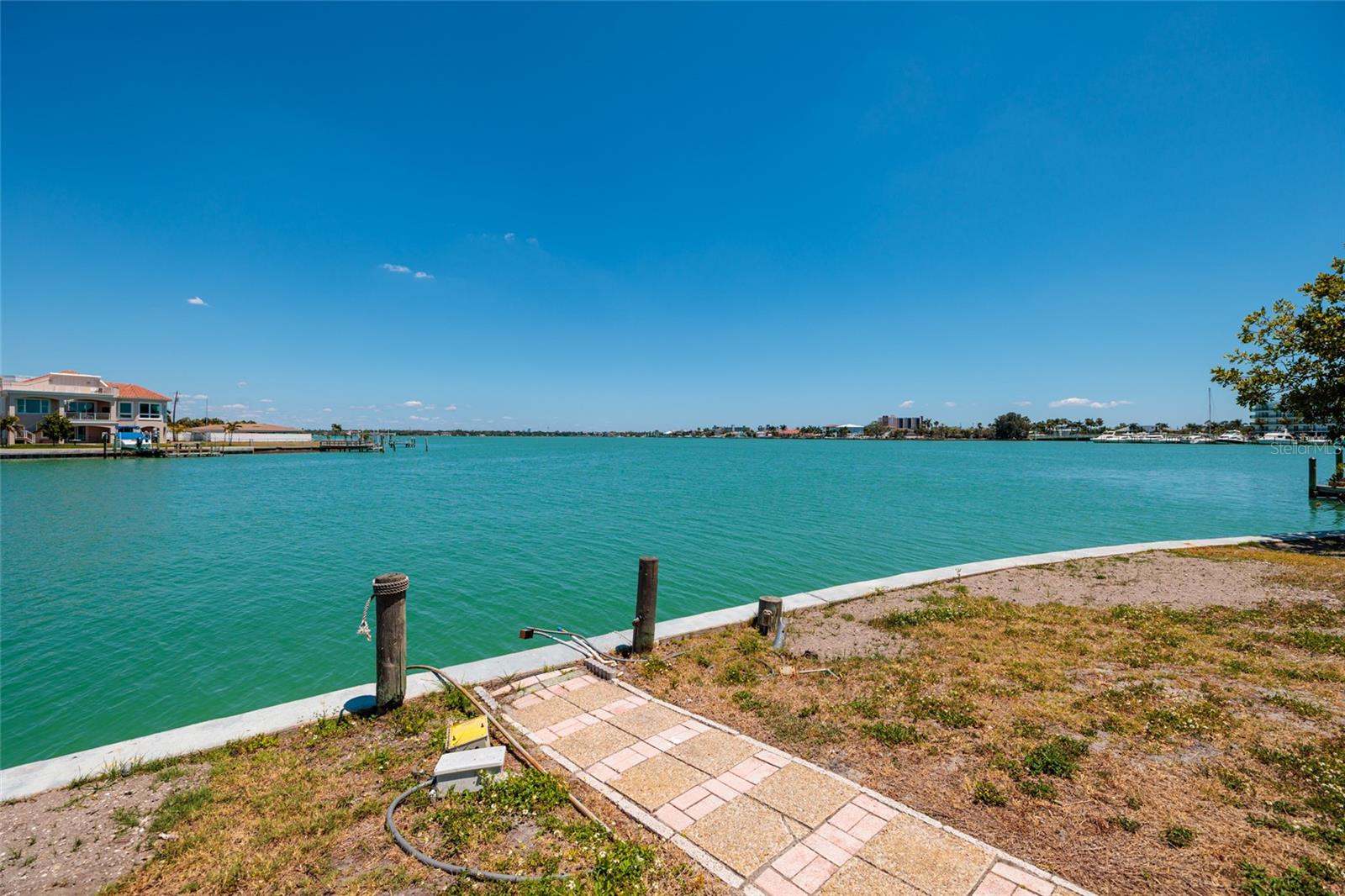 11055 4TH ST E, TREASURE ISLAND, FL, 33706