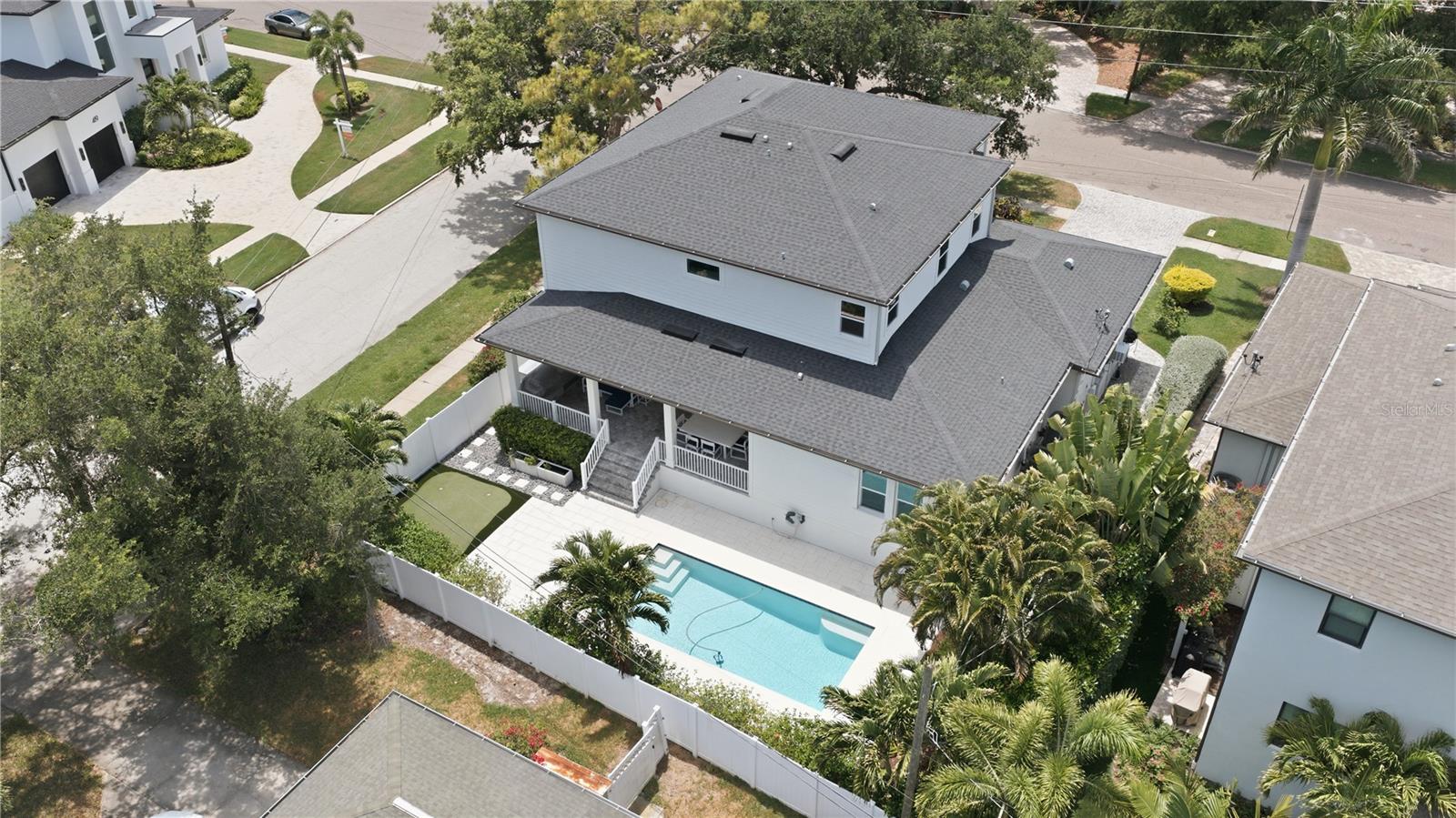 1001 CORDOVA BLVD NE, ST PETERSBURG, FL, 33704