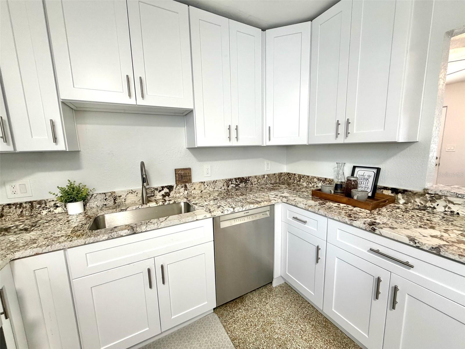 5731 66TH AVE N, PINELLAS PARK, FL, 33781