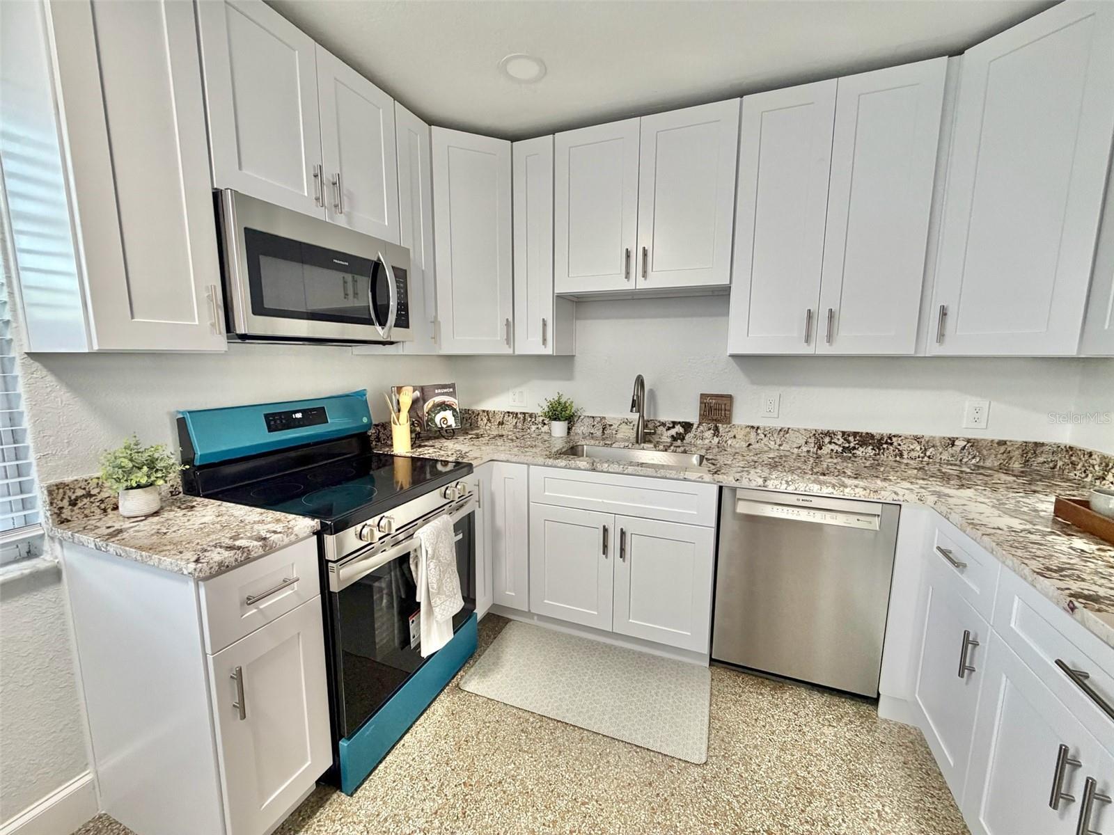 5731 66TH AVE N, PINELLAS PARK, FL, 33781