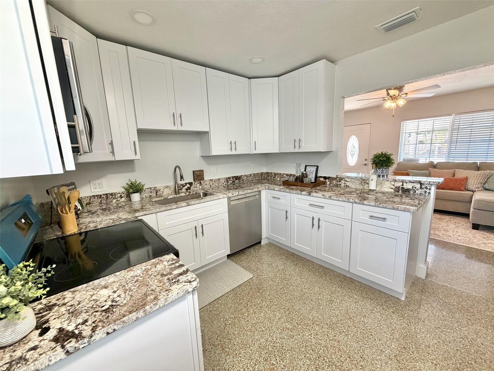 5731 66TH AVE N, PINELLAS PARK, FL, 33781