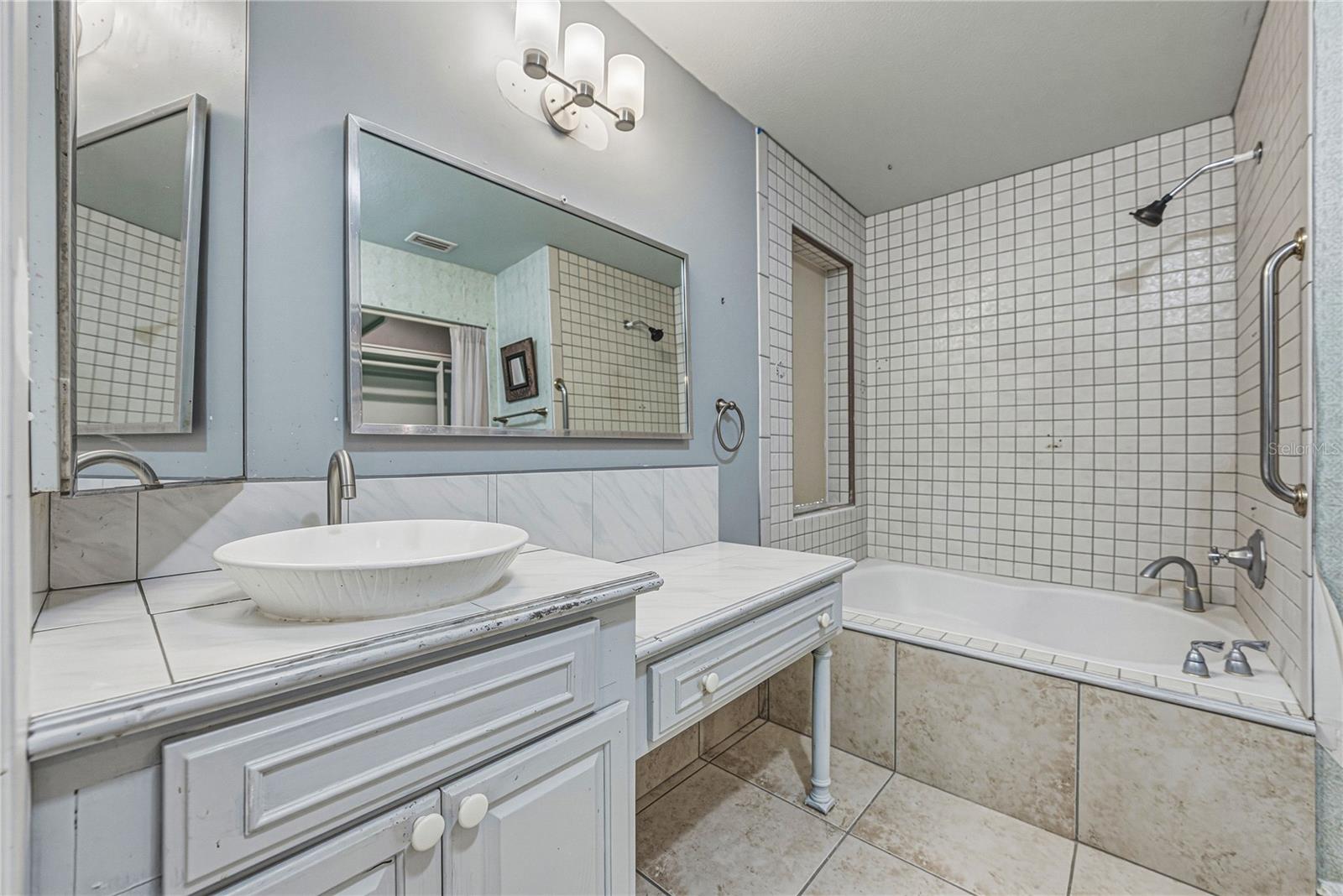 975 CALOOSA ESTATES DR, LABELLE, FL, 33935
