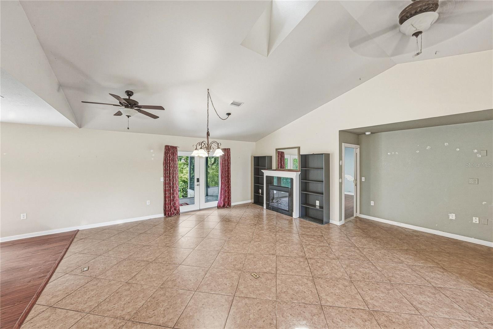 975 CALOOSA ESTATES DR, LABELLE, FL, 33935