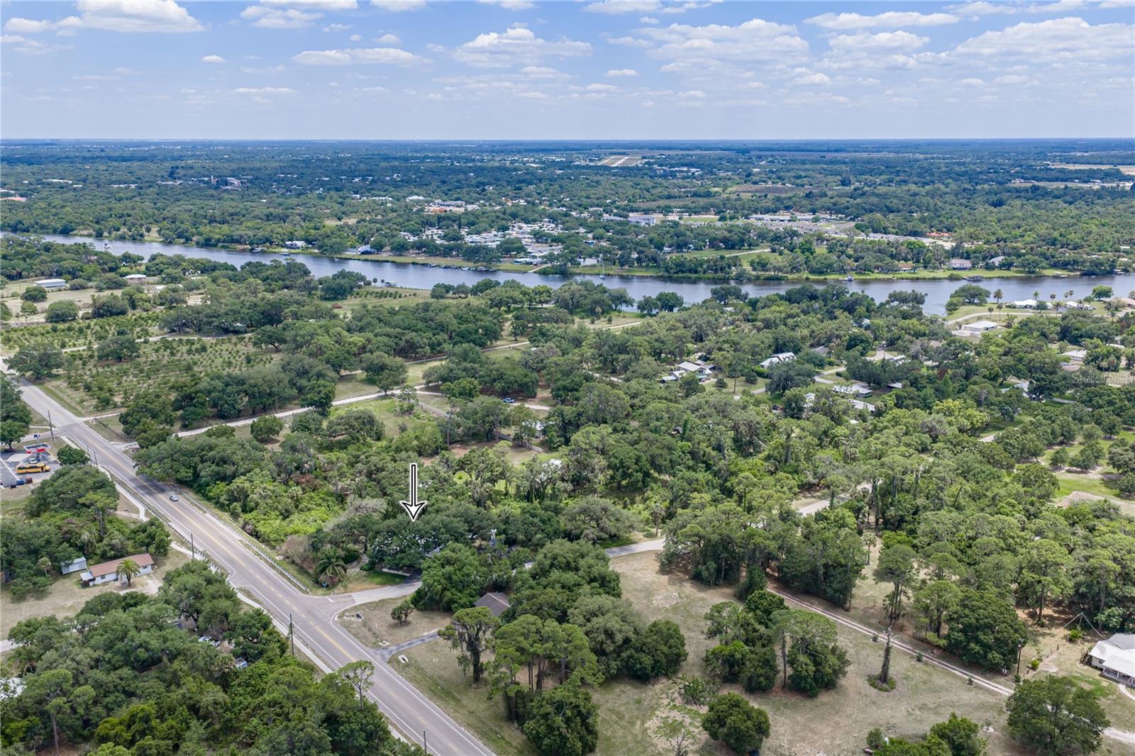 975 CALOOSA ESTATES DR, LABELLE, FL, 33935