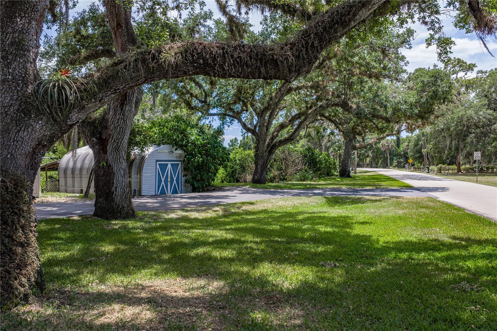 975 CALOOSA ESTATES DR, LABELLE, FL, 33935