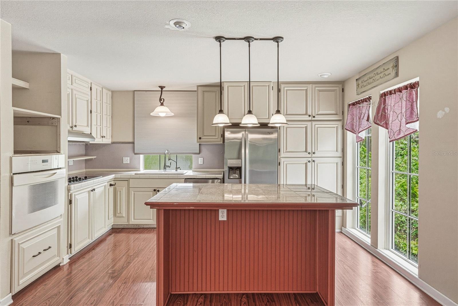 975 CALOOSA ESTATES DR, LABELLE, FL, 33935